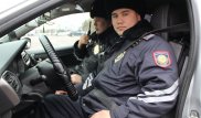 Полицейские Астаны спасли двоих малышей от падения с третьего этажа