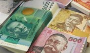 В Кыргызстане в нацвалюту переведена половина долларовых кредитов