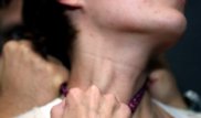 Ревнивый муж задушил жену шнурком от куртки в Карагандинской области