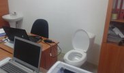 В Актюбинской области объяснили, почему учителей сельской школы переселили в туалет