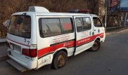 В центре Алматы столкнулись легковой автомобиль и карета скорой помощи