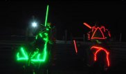 Джедайские бои на световых мечах устраивает фермер из Караганды
