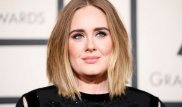 Хакеры выложили в Интернет личные фото Адель