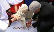 Аким Амандык Баталов "разрезал путы" мальчику во время празднования Наурыза