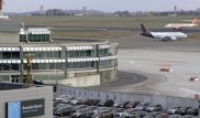 Закрывшийся после взрывов аэропорт Брюсселя частично возобновляет работу