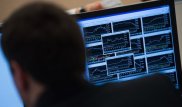 В феврале казахстанцы предпочли тенге доллару из-за повышения ставок по депозитам