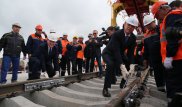 Первые отечественные рельсы уложены на объекте госпрограммы "Нұрлы жол"