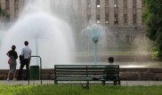 Как отучить казахстанцев плеваться и мусорить на улицах - советы культуролога
