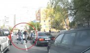 Драку водителей на проезжей части сняли на видео в Павлодаре