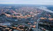 Неизвестный выстрелил в двух девушек, смотревших салют в Новосибирске