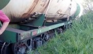 В КТЖ назвали причину схода с рельсов цистерн с авиакеросином в Алматы