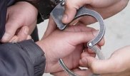 Грабитель решил пообедать и зарядить телефон в чужой квартире в Калининграде