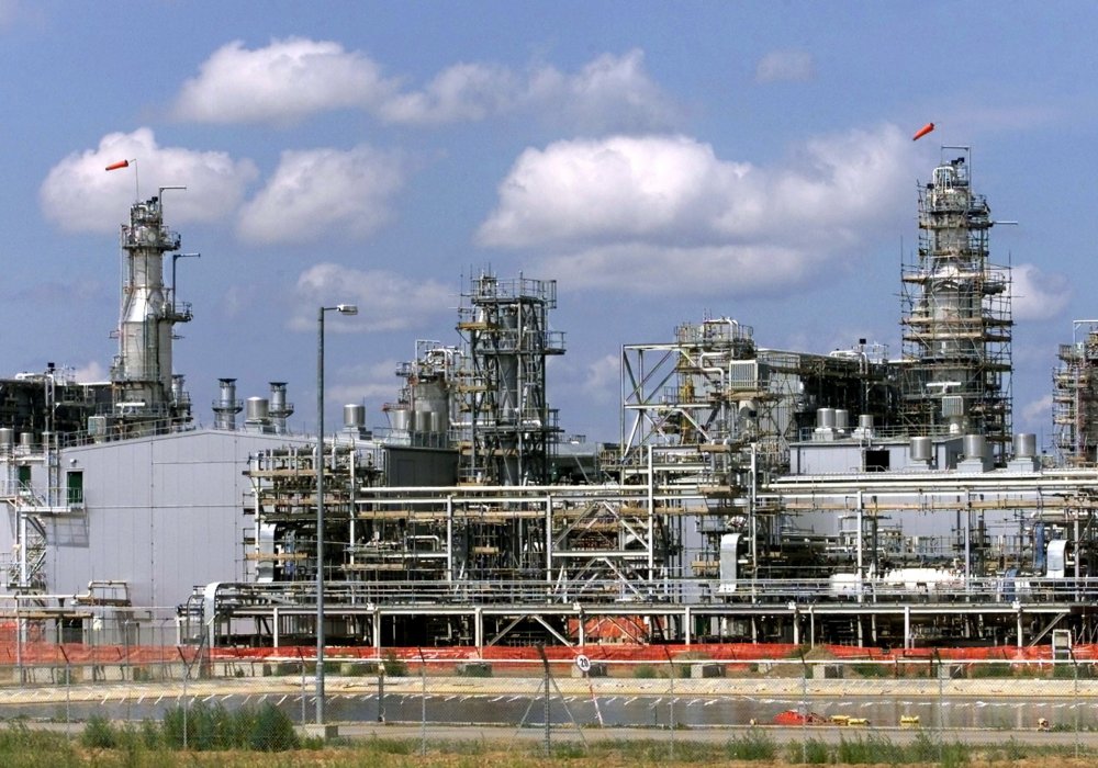 Комплекс по переработке углеводородного сырья на нефтегазовом месторождении "Карачаганак". ©REUTERS