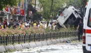 Взрыв прогремел у автобусной остановки в Стамбуле