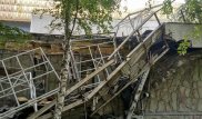 В Алматы обрушилась часть террасы гостиницы "Казахстан"