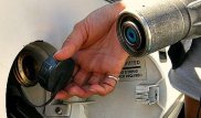 Казахстанцы недовольны разницей цен на газ на АЗС страны