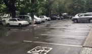 Алматинский предприниматель возмутился отказом пустить его на парковку офиса "Даму"