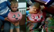 Котелок "взял в плен" маленького мальчика из Атбасара