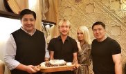 Евгения Плющенко угостили бешпармаком в Астане
