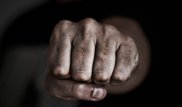 В Темиртау разыскивают напавшего на главу PR-службы "АрселорМиттал"