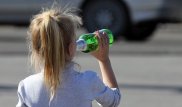 Школьница стоит на учете с диагнозом "алкоголизм" в Костанайской области
