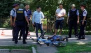 Очевидцы сообщают о задержании еще одного предполагаемого преступника в Алматы