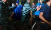 Появилось видео стычки фанатов со стражами порядка после матча "Астана" - "Жальгирис"