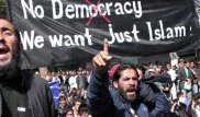 Во Франции решили бороться с радикализацией в мечетях