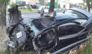 Разбитый вдребезги в центре Алматы Lexus ранее был угнан из автомойки