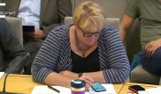 Норвежский политик попалась на ловле покемонов во время заседания