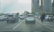 Авторы ролика со страусом на проспекте Аль-Фараби показали, как создавалось видео