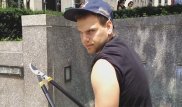 Блогер придумал радикальный метод борьбы с селфи-палками