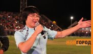 Девушки подрались во время выступления Кайрата Нуртаса в Уральске
