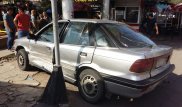В Алматы автомобиль сбил двоих пешеходов на тротуаре