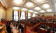 Президент Кыргызстана поддержал референдум по изменению Конституции страны
