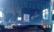 Водитель маршрутки в Караганде ударил девочку дверью и чуть не наехал на ее мать - СМИ