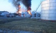 Ожоги 90-100 процентов поверхности тела при пожаре получили сотрудники нефтебазы в Мерке