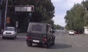 Нарушительницу на Gelandewagen сняли на видео в Алматы