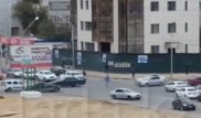 Пешеход "разрулил" пробку на перекрестке в Актау