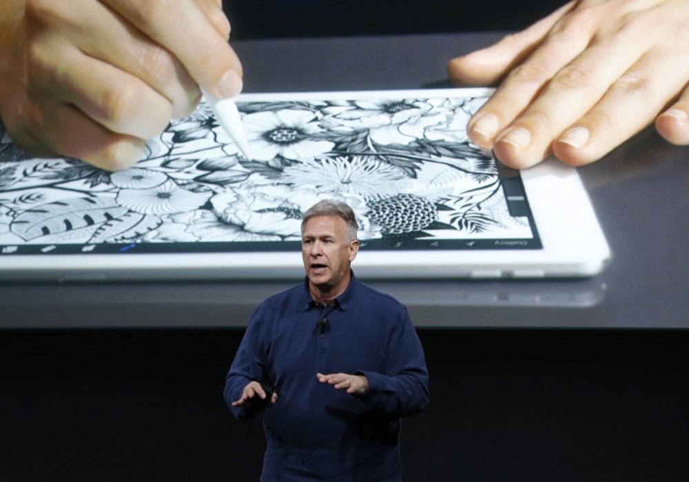 Презентация iPad Pro первого поколения. ©REUTERS/Stephen Lam
