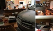 Семья припарковала авто в гостиной своего дома на время урагана во Флориде