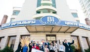 Рубеж в 1000 взят: BI Group поздравил первого "тысячника" в Алматы