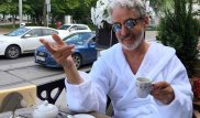 Обычный пенсионер из Химок стал звездой Instagram благодаря образу миллионера