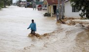 Казахстанских туристов в Китае просят быть осторожными в связи с тайфуном
