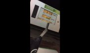 В Сети появилось новое видео с "торгующей воздухом" бензоколонкой
