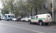 В алматинском банке сообщили о состоянии охранника после нападения