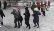 Толпа школьников избила пожилого мужчину в Темиртау
