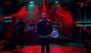 Казахстанский рэп-исполнитель Jah Khalib выступил в "Вечернем Урганте"