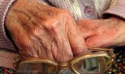 Жестокое разбойное нападение в Алматы: Пенсионерку пытали горячим утюгом