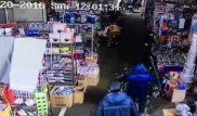 Полиция проводит расследование по факту обрушения крыши на рынке "Байсат"